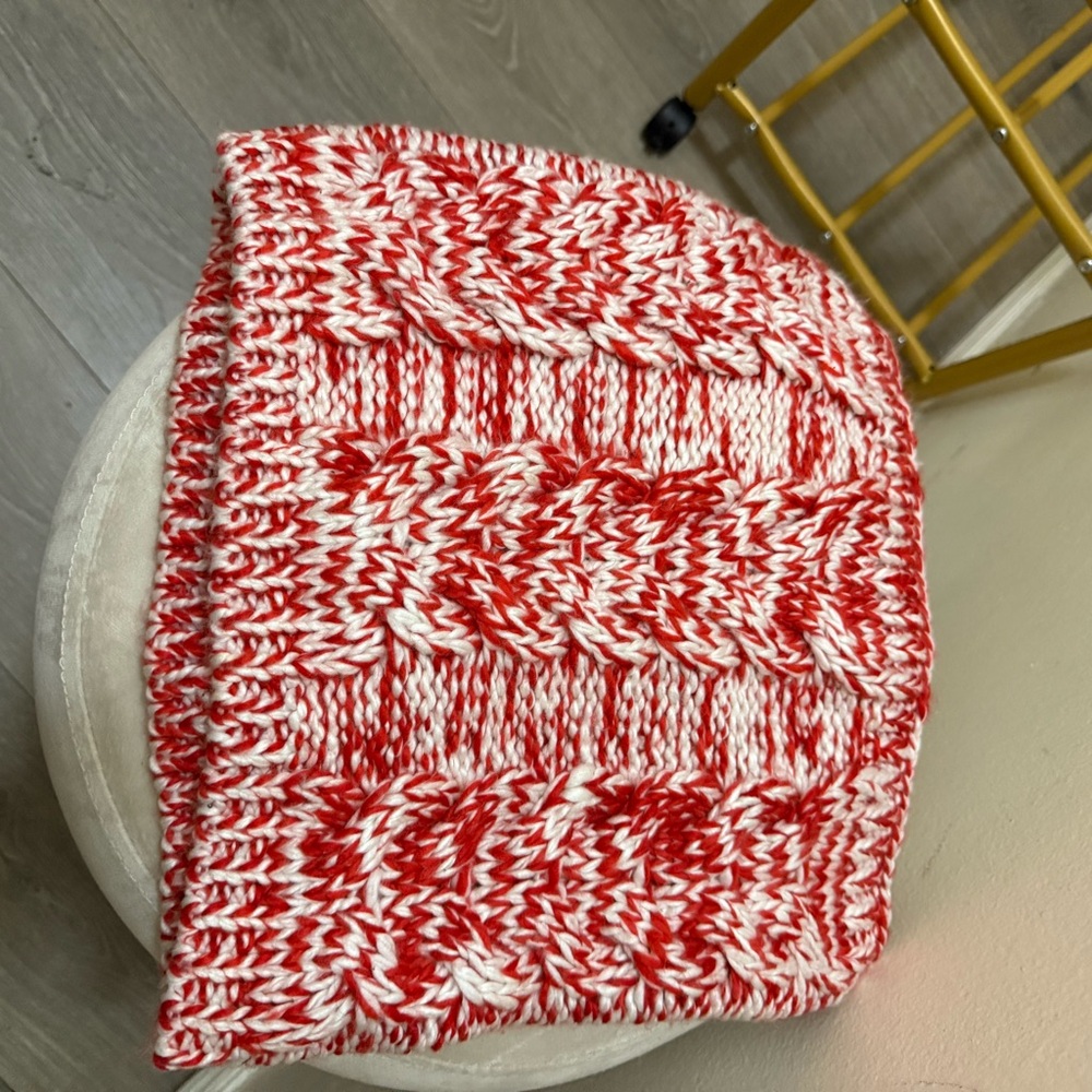 Gap Snood Red and White Knitted Scarf